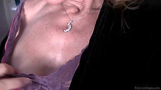 milf thums solo