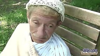 granny old thumb