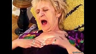 grandma ass vids